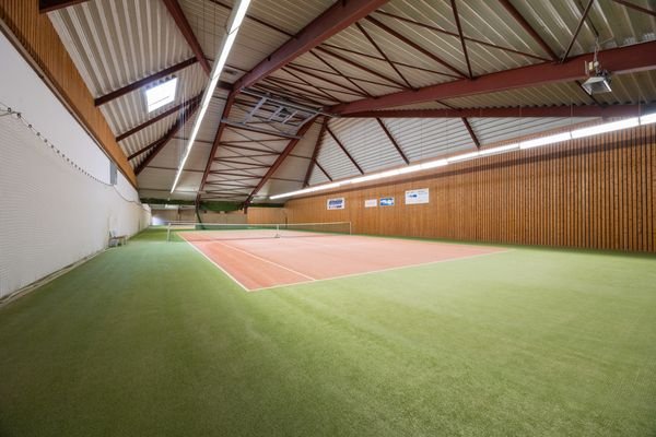Tennishalle