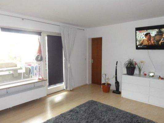 Wohnzimmer Richtung Küche