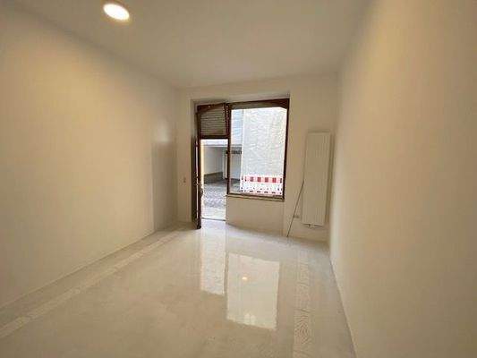 75ad4a76-5a85-4c03-9c50-dea0b8196d7e-1985277520.jp