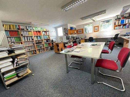 Büro UG - Wohnfläche möglich!