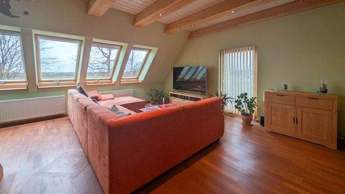 Wohnzimmer im Dachgeschoss