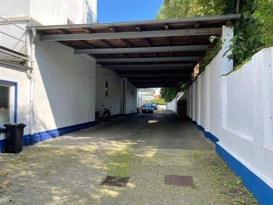 Überdachte Außenfläche