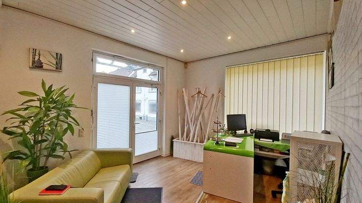 Beispiel Büro/Praxis EG