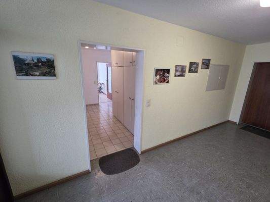 Foyer mit Wohnungszugang