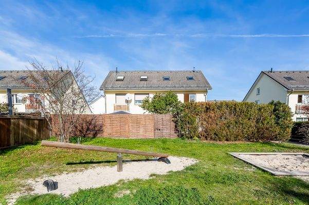 Hinterseite Spielplatz