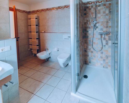 Badezimmer 2