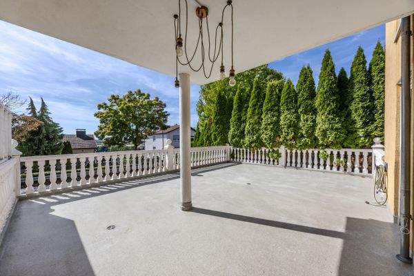 OG: Große Sonnenterrasse