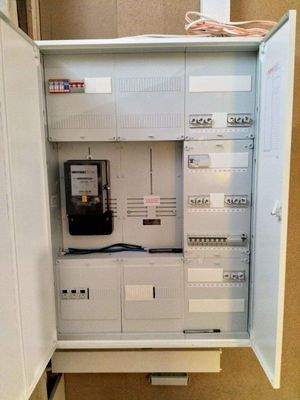 teilweise neue Elektrik