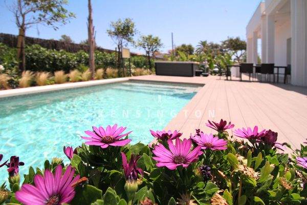 Villa in Ciudad Jardin Bar