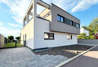 Außenansicht Gartenseite 
