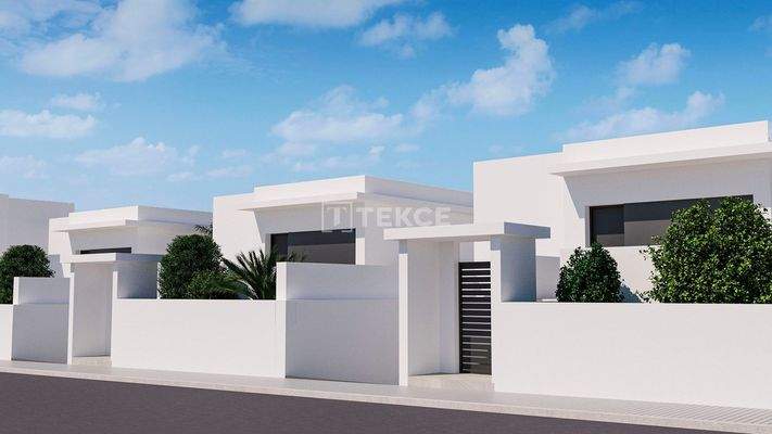 Stylish Detached Villas in Proximity to Golf Courses in Rojales