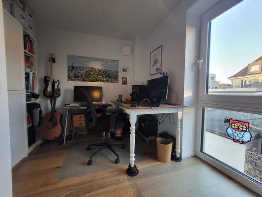 halbes Zimmer - Büro