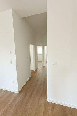 Flur - Blick von der Küche 