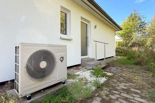 Luft-Wärmepumpe (Energieeffizienzklasse A+)