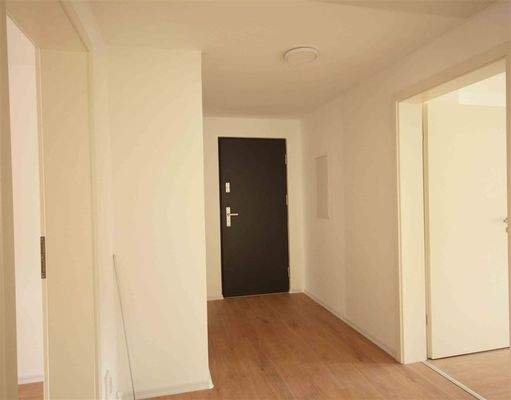 Whg-2--1OG-rechts-Eingangsbereich---Flur