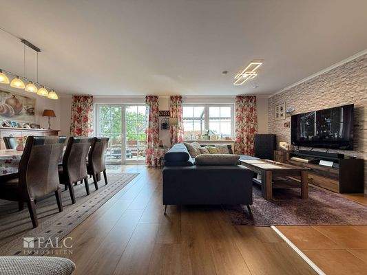 Wohn- & Esszimmer EG