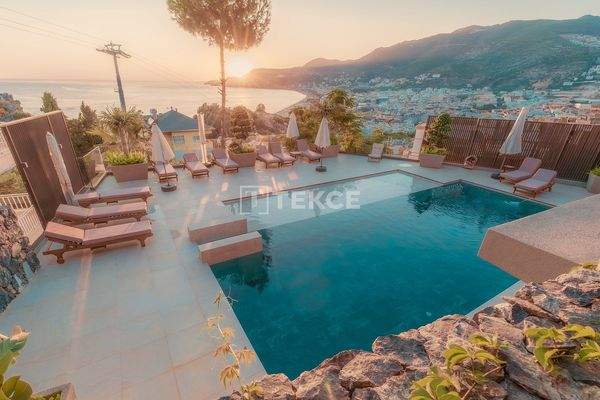 Chic Apartments with Picturesque Sea Views in Alanya