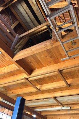 Blick zum Dachstock (Lagerfläche)