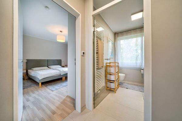 Übersicht_Schlafzimmer_Bad