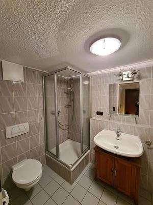 Bad 2, unterer Wohnbereich, Bild 1