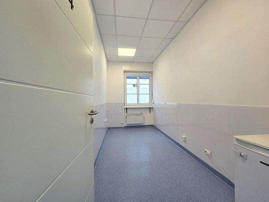 Praxis 1.OG kleiner Behandlungsraum vorne