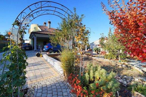 Modernes Einfamilienhaus nahe der malerischen Stadt Rovinj