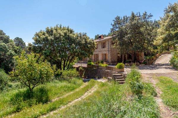 Außenansicht der idyllischen Finca