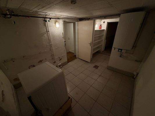 Kellerraum / Waschküche