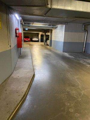 Einfahrt Tiefgarage.jpg