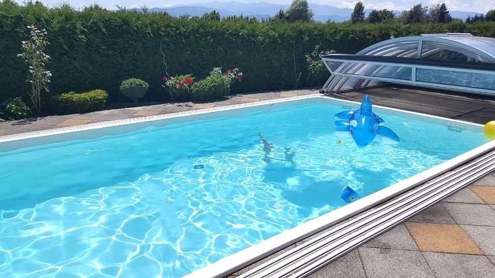 Pool Spielberg.jpg