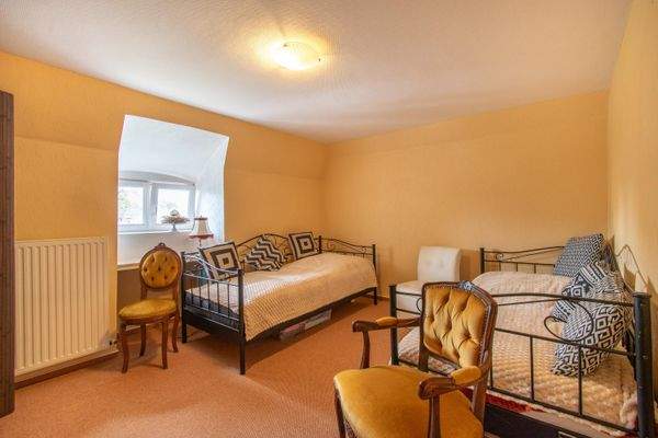 Raum 2 Dachgeschoss Altbau