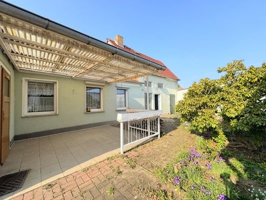 überdachte Terrasse