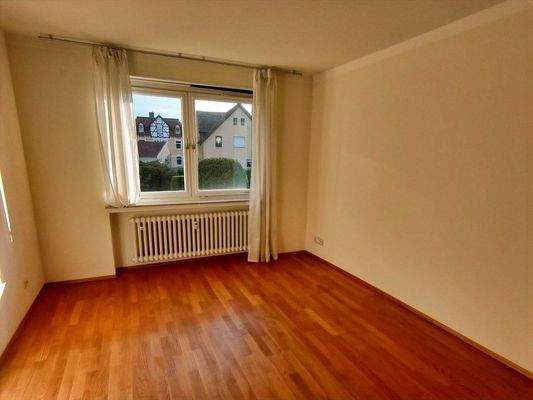 Großes Schlafzimmer