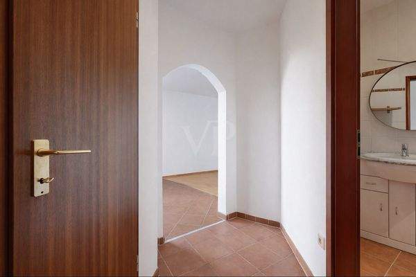 Flur mit Abstellkammer