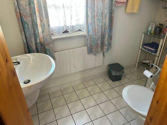 Sanitärbereich im OG