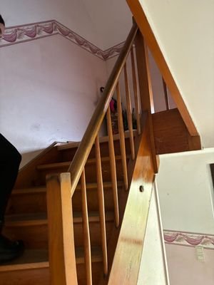 Holztreppe zum OG