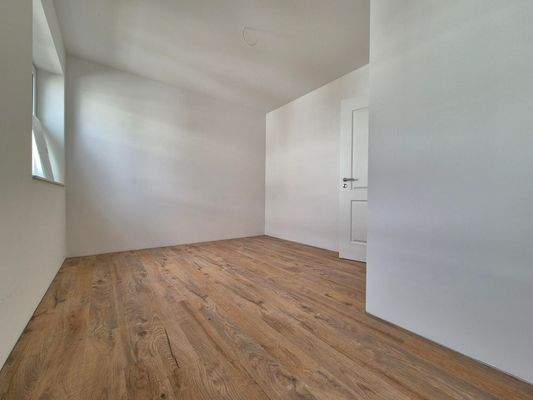 Schlaf-/ Arbeitszimmer