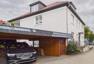 Straßenansicht