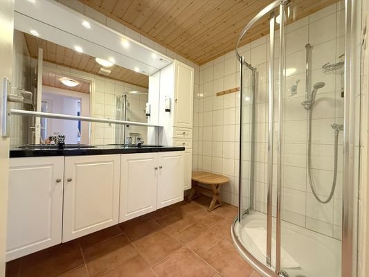 Bad Nr. 2 mit Dusche