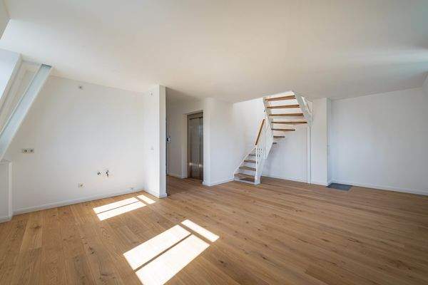 Wohnen/Büro DG - W2