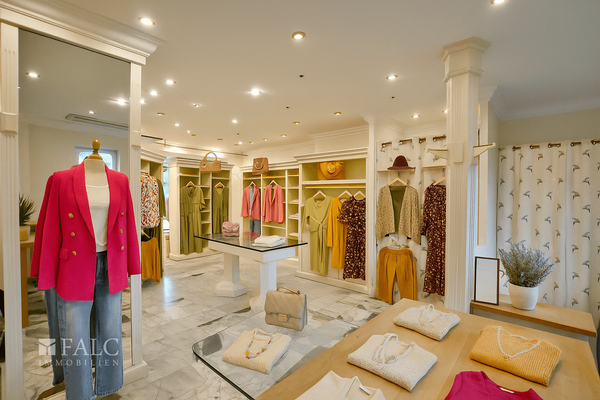 Einrichtungsbeispiel mit Bekleidung