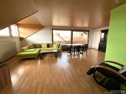 Wohnzimmer im DG