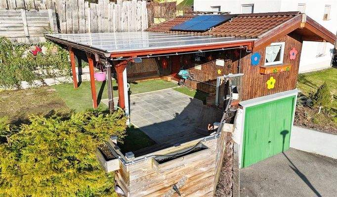 Gartenhaus mit Garage