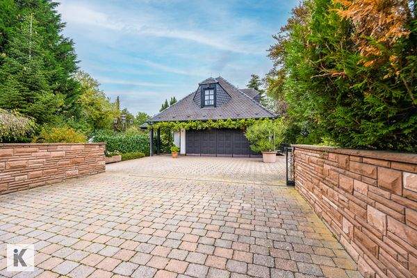 Reichlich Platz für Ihre Fahrzeuge