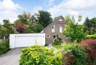 Einfamilienhaus mit Einliegerwohnungsoption, Bauvorbescheid und traumhaftem Grundstück in Sackgassenlage