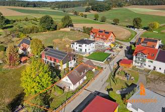 Blick auf das Haus in ruhiger Lage