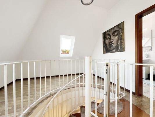 Vorplatz Treppenaufgang