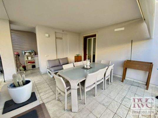 Screenshot 2023-12-05 045050