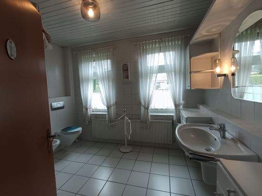 Badezimmer EG