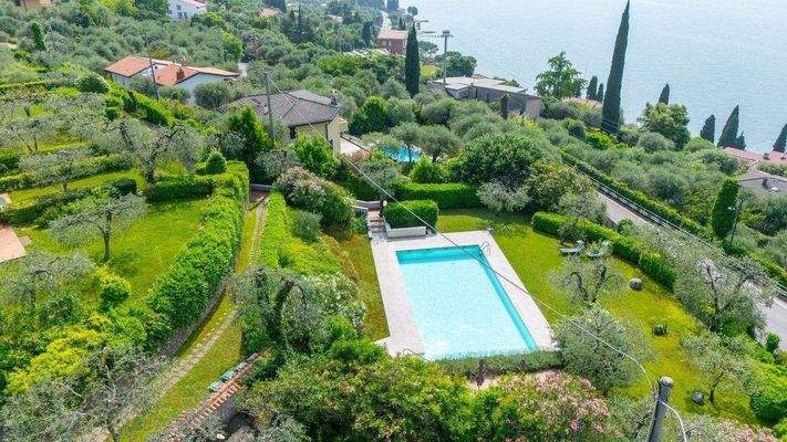 Foto-64 Piscina drone.jpg